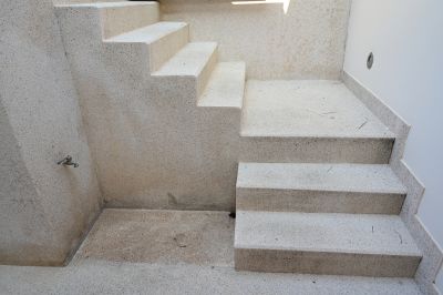How Proper Concrete Step Installation Improves Safety